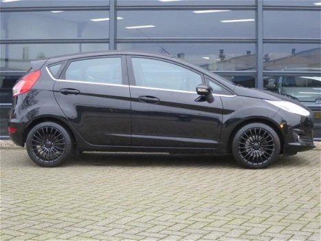 Ford Fiesta - 1.5 TDCi Titanium LEDER|NAVI|PDC|1e Eig.| - 1