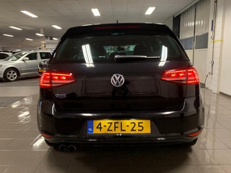Volkswagen Golf - 1.4 TSI GTE * 1e Eig / Xenon / LED / Navigatie - 1