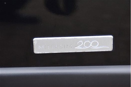 Peugeot 107 - 1.0-12V Millesim 200 - 1