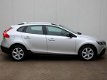 Volvo V40 Cross Country - 1.6 T4 Momentum - 1 - Thumbnail