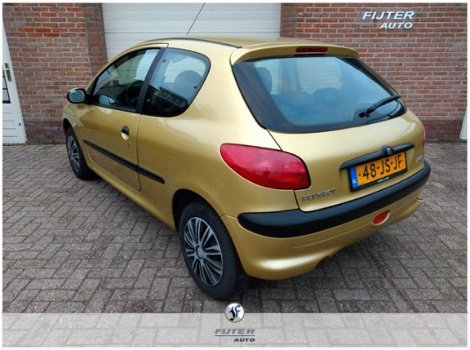 Peugeot 206 - 1.4 Gentry Premium Leer Airco - 1