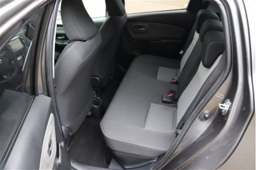 Toyota Yaris - 1.5 Hybrid Dynamic Safety sense-Navigatie - 1