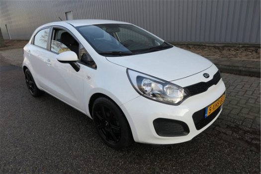 Kia Rio - 1.2 CVVT ComfortLine 5Drs /Navi/Airco/Bluetooth/NAP/7jaar garantie - 1