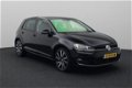 Volkswagen Golf - 1.4 TSI 150PK BUSINESS EDITION R NAVI / CAMERA / STOELVERW - 1 - Thumbnail