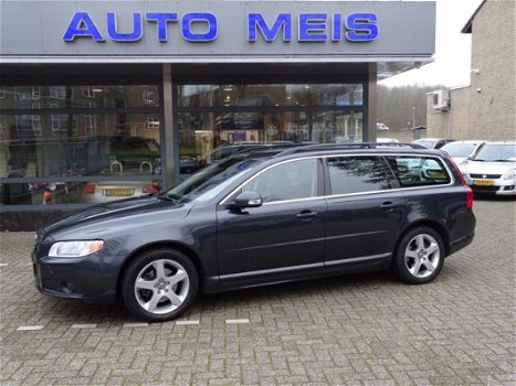 Volvo V70 - 2.0T MOMENTUM LEER/NAVI - 1