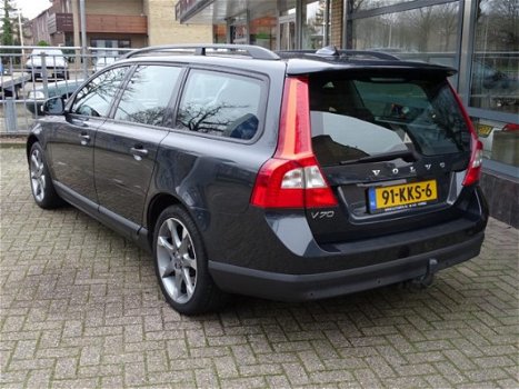 Volvo V70 - D5 2.4 AUTOMAAT LIMITED EDITION /LEER - 1