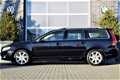 Volvo V70 - V70 2.4 D5 215PK SUMMUM ORG. NL LEDER NAVI SCH.DAK - 1 - Thumbnail