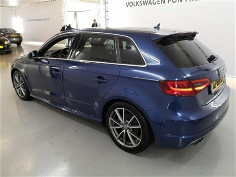 Audi A3 Sportback - 1.4 TFSI CoD Ambition Sport Edition VOL S LINE NOVEMBER 2015 - 1