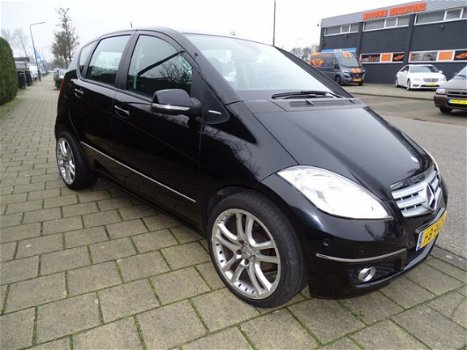 Mercedes-Benz A-klasse - A 160 BLUEEFFICIENCY AVANTGARDE - Automaat - 132287 Km - Navi - 1