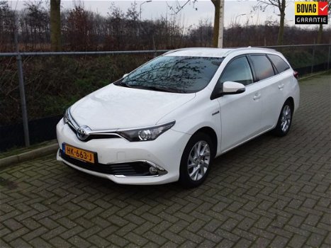 Toyota Auris Touring Sports - 1.8 Hybrid Executive AUTOMAAT - 1