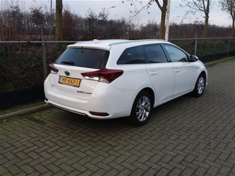 Toyota Auris Touring Sports - 1.8 Hybrid Executive AUTOMAAT - 1