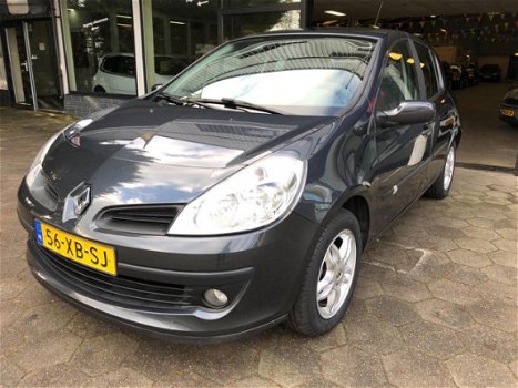 Renault Clio - 1.6-16V Dynamique Airco, Automaat. Elektrische glazen schuif/kanteldak - 1