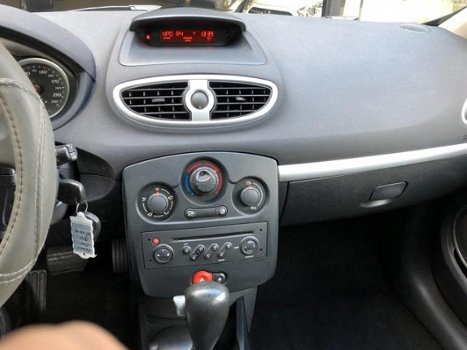 Renault Clio - 1.6-16V Dynamique Airco, Automaat. Elektrische glazen schuif/kanteldak - 1