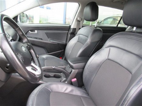 Kia Sportage - 2.0 X-ecutive Plus Pack, Climate control / Afneembare trekhaak / Cruise control / Par - 1