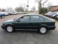 Skoda Octavia - 1.6 GLX