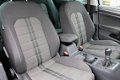 Volkswagen Golf - 1.6 TDi 110pk 6-bak 5-drs Highline | Climate | Navi | Trekhaak - 1 - Thumbnail