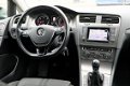 Volkswagen Golf - 1.6 TDi 110pk 6-bak 5-drs Highline | Climate | Navi | Trekhaak - 1 - Thumbnail