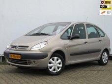 Citroën Xsara Picasso - 1.8i-16V Différence 2