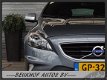 Volvo V40 - 2.0 D2 R-Design Business Xenon Leer Navi Stoelverwarming - 1 - Thumbnail