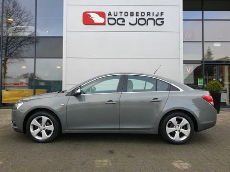 Chevrolet Cruze - 1.8-16V LT - 1