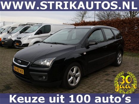 Ford Focus Wagon - 1.6-16V Futura EURO 4 - 1