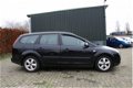 Ford Focus Wagon - 1.6-16V Futura EURO 4 - 1 - Thumbnail