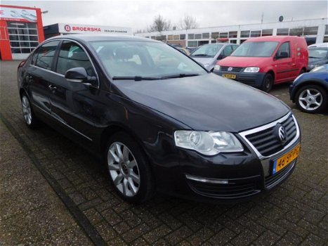 Volkswagen Passat - 1.6 FSI Comfortline ZEER NETJES MET NW APK - 1