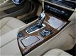 BMW 5-serie Touring - 520i Executive AUTOMAAT LEER / NAVIGATIE PROFFESIONAL / EDELHOUT ESSENPDC V/A - 1 - Thumbnail