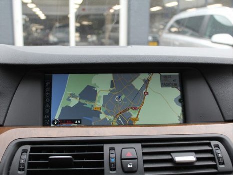 BMW 5-serie Touring - 520i Executive AUTOMAAT LEER / NAVIGATIE PROFFESIONAL / EDELHOUT ESSENPDC V/A - 1