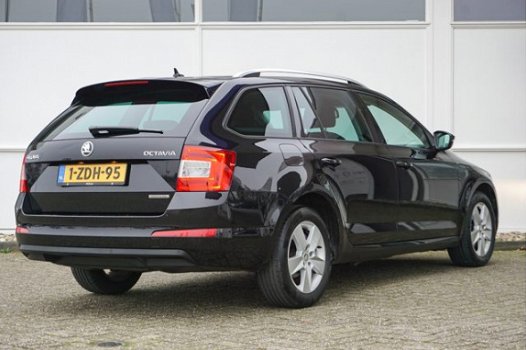 Skoda Octavia Combi - 1.6 TDI 110pk Greenline Businessline + Navigatie - 1