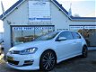 Volkswagen Golf - 1.4 TSI R-LINE AUTOMAAT/XENON/NAVI/CAMERA/MASSAGE STOEL - 1 - Thumbnail