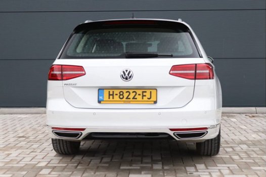 Volkswagen Passat Variant - 1.5 TSI Highline Business R - 1