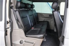 Volkswagen Transporter - 2.5 TDI L2H1 340 DC Silver Edition - Airco, Cruise, PDC, Trekhaak