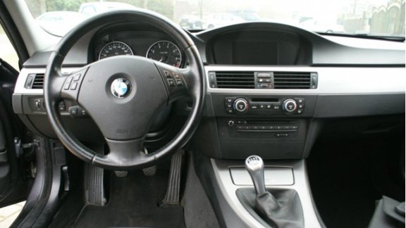 BMW 3-serie Touring - 318i Business Line g3 - 1
