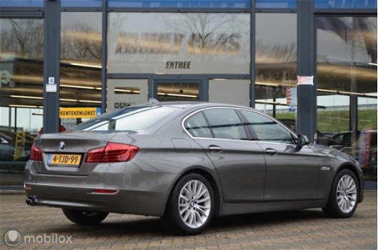 BMW 5-serie - 518d Luxury Edition Leer Automaat - 1