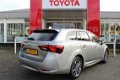 Toyota Avensis Touring Sports - 2.0 D-4D-F Dynamic NAVI/ BLUETOOTH/ CAMERA/ CRUISE/ LM-VELGEN - 1 - Thumbnail