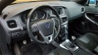 Volvo V40 - 2.0 D4 R-Design Business NAVI/ADAPTIVE-CRUISE/CLIMATIC/LMV - 1 - Thumbnail