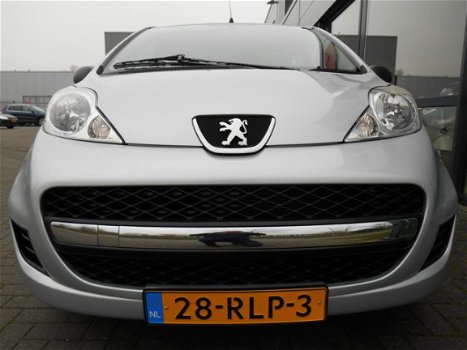 Peugeot 107 - 1.0-12V XR - 1