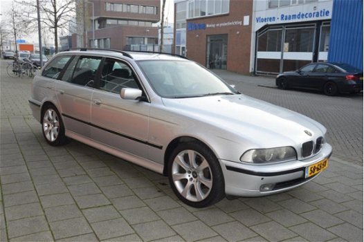 BMW 5-serie Touring - 523i Executive Automaat I Airco I 18