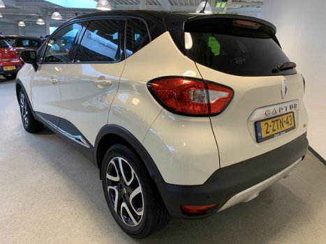 Renault Captur - 1.2 AUTOMAAT TCe Helly Hansen R-LINK CLIMATE TEL LM VELGEN CAMERA ENZ - 1