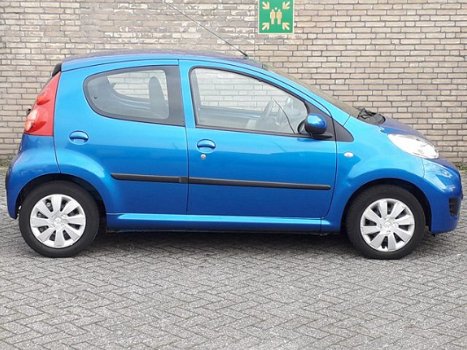 Peugeot 107 - 1.0 Sublime | Airco | Metallic lak | Centrale deurvergrendeling | 5 deurs | - 1