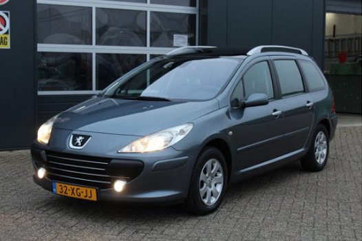 Peugeot 307 SW - 1.6-16V Premium (110pk) Pano-Dak/ Clima/ Cruise/ Elek.Pakket/ 15''LMV/ Multi-Stuur/ - 1