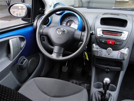 Toyota Aygo - 1.0-12V Dynamic Blue - 1