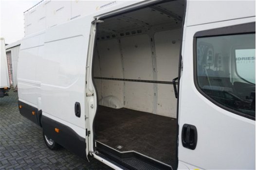 Iveco Daily - 2.3 157PK L3H3 *56.174KM* Climate control, Cruise control, MF stuurwiel - 1