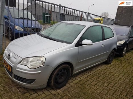 Volkswagen Polo - 1.4 TDI Comfortline BlueMotion - 1