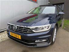 Volkswagen Passat Variant - 2.0 TDI Business Edition R -Line 190PK Automaat Schuifdak Virtual Cockpi