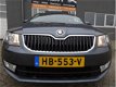 Skoda Octavia Combi - 1.6 TDI Greentech Edition Businessline van 1ste Eig met elec panoramadak en ai - 1 - Thumbnail