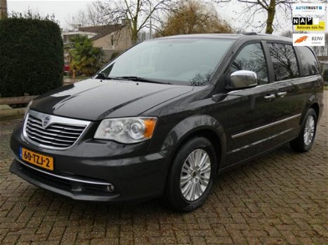 Lancia Voyager - 2.8 Multijet Platinum dealer onderhouden en alle opties zeer mooi - 1