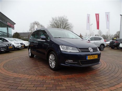 Volkswagen Sharan - 2.0 TSI Highline 7p. Automaat | CAMERA | STOELVERWARMING | TREKHAAK - 1