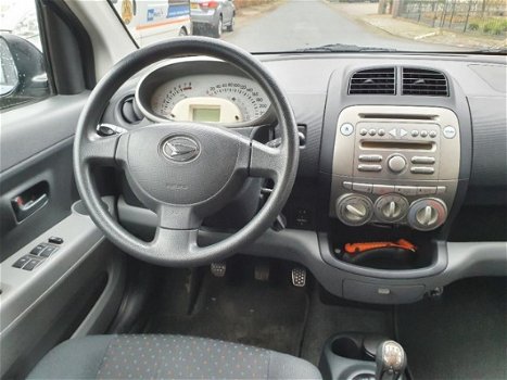 Daihatsu Sirion 2 - 1.0-12V Style - 1